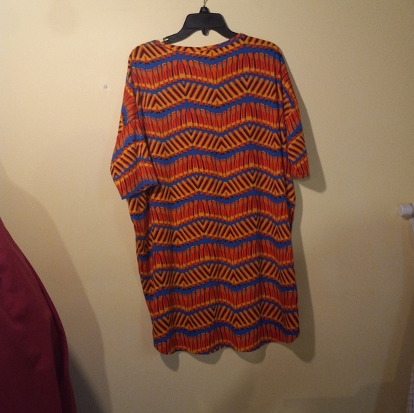 Women's LuLaRoe Pullover Top. - Picture 3 of 3
